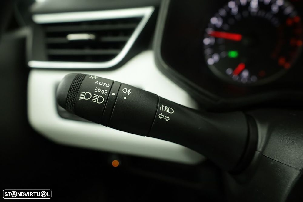 Renault Clio 1.0 TCe Techno Bi-Fuel - 17