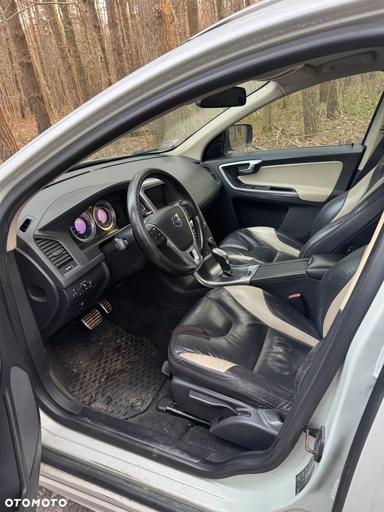 Volvo XC 60 D5 AWD RDesign - 5