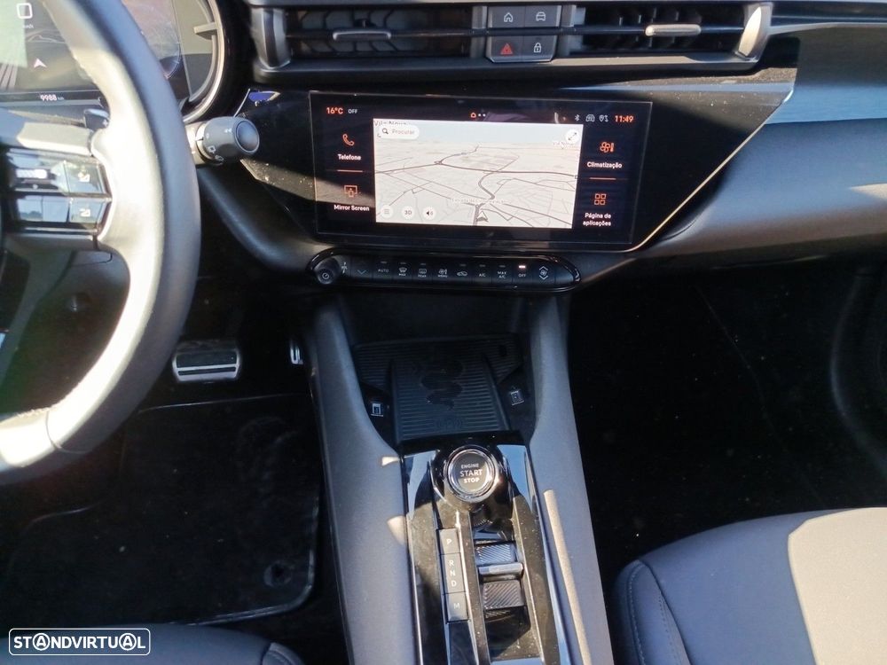 Alfa Romeo Junior 1.2 Speciale eDCT6 - 11