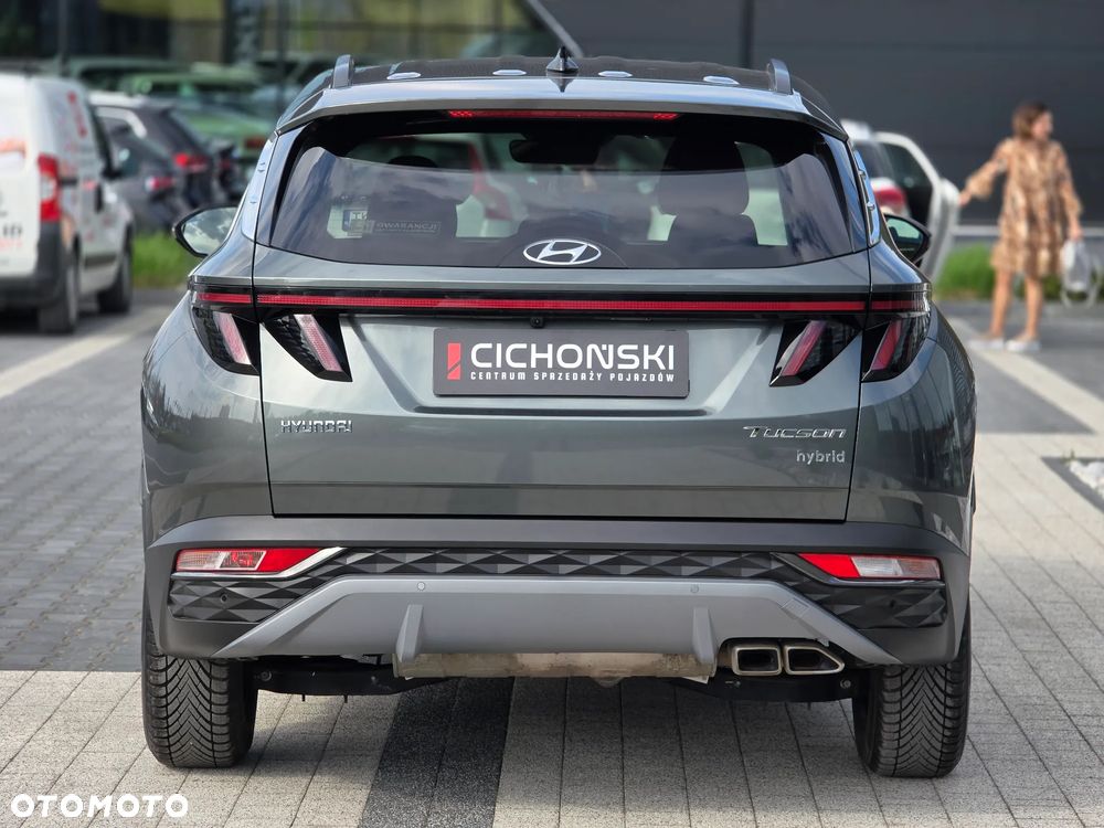 Hyundai Tucson 1.6 T-GDi HEV Executive 2WD - 12