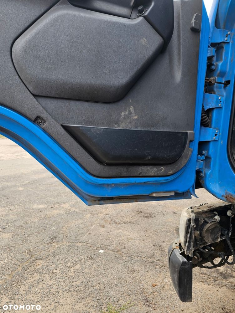 DRZWI LEWE KIEROWCY NIEBIESKIE KOMPLETNE DAF LF 45 55 01-13 rok - 4