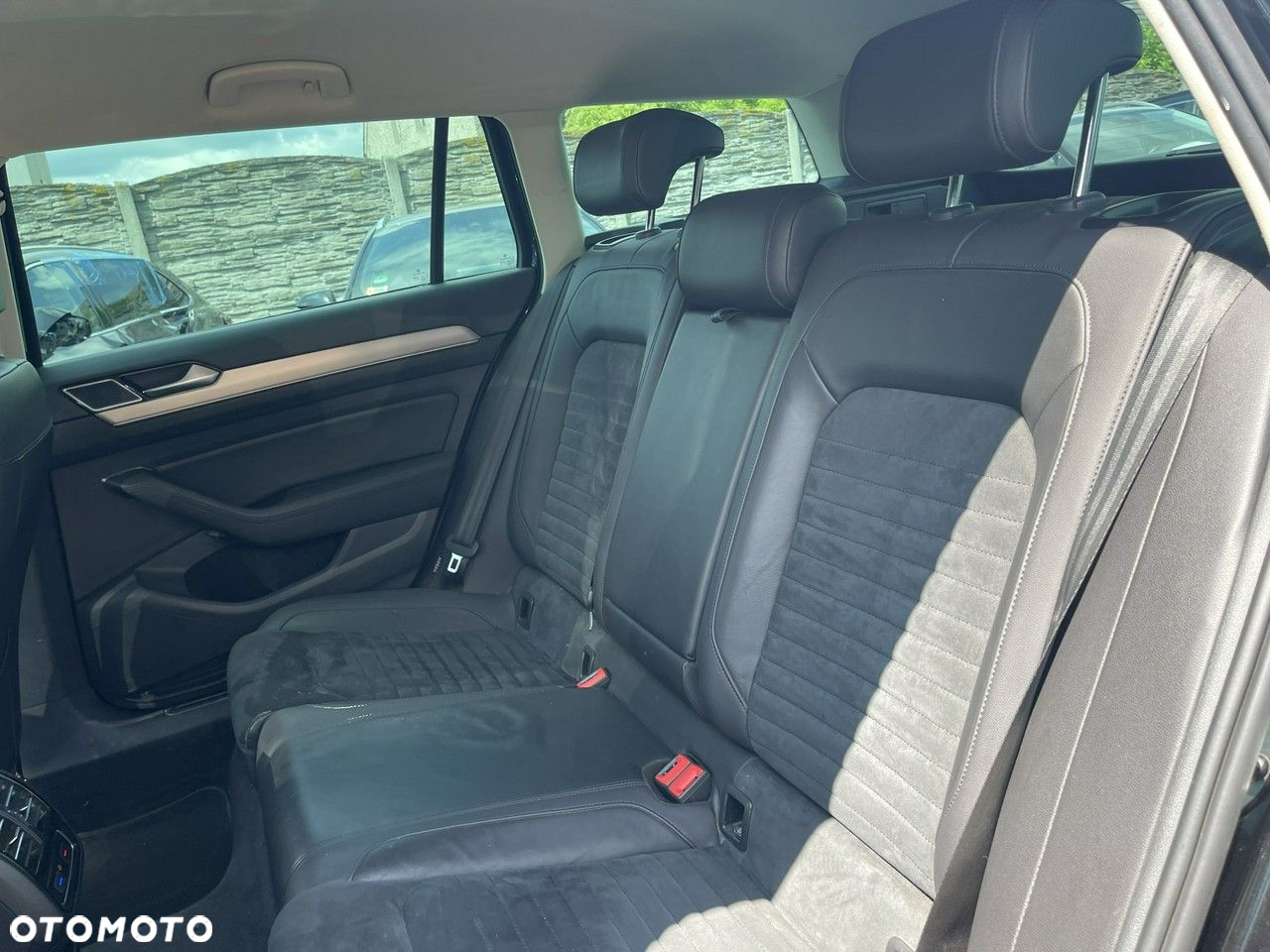 Volkswagen Passat Variant 2.0 TDI SCR 4Motion DSG (BMT) Highline - 11