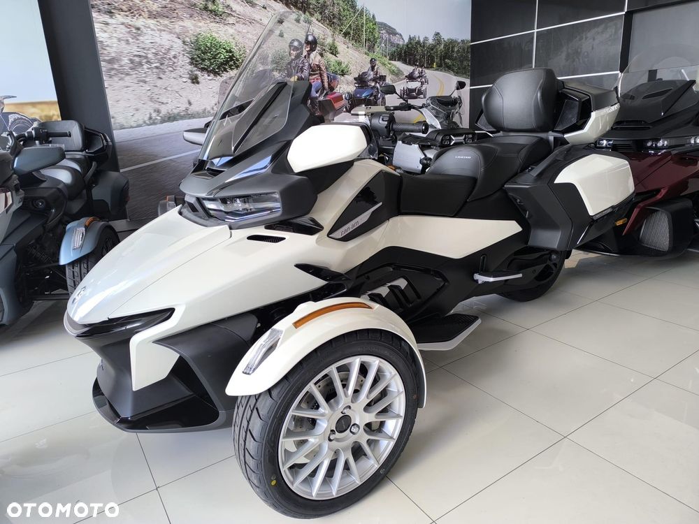 Can-Am Spyder - 1