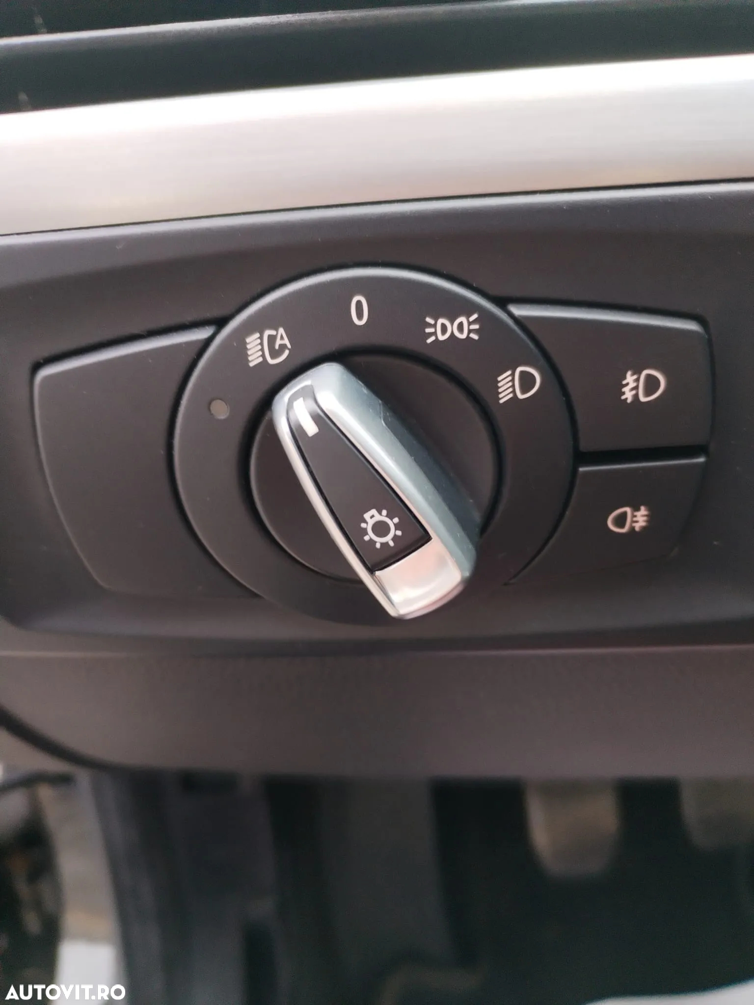 BMW Seria 3 318i - 21
