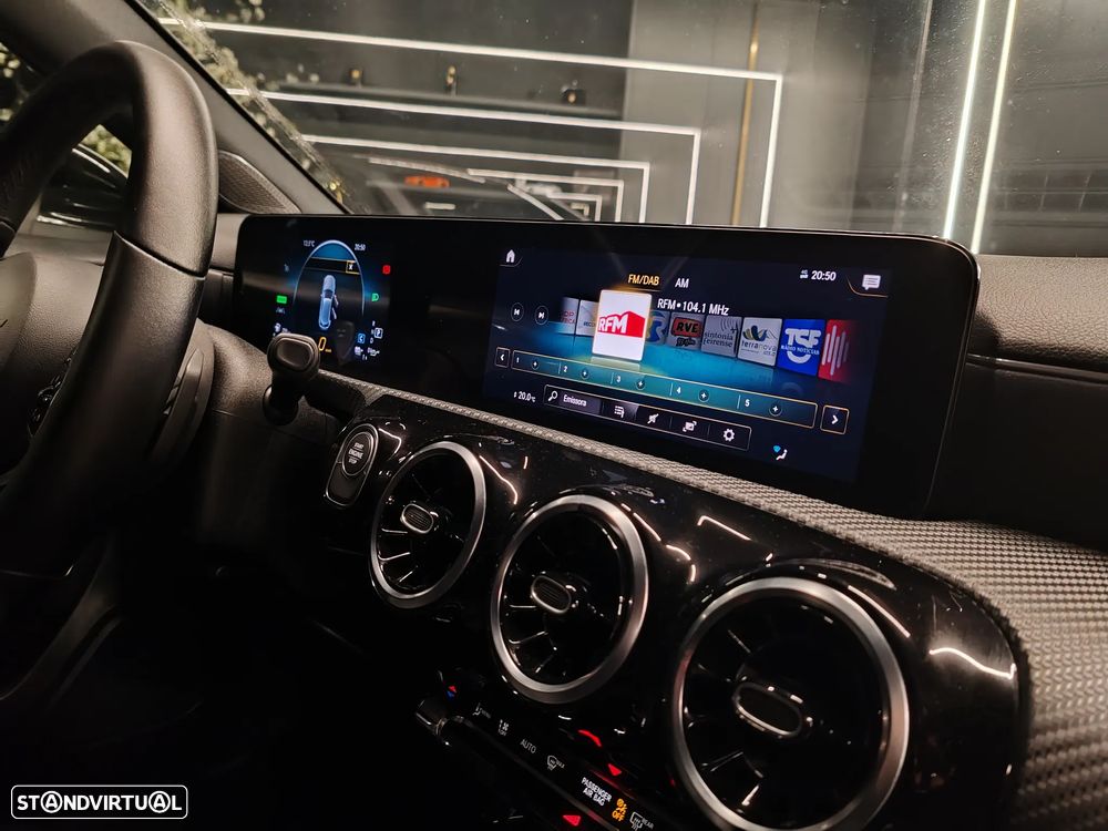 Mercedes-Benz A 250 e Style Plus - 21