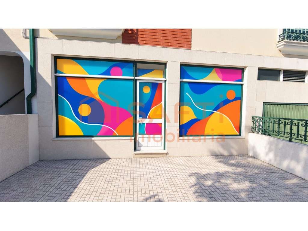 Loja com Uma Garagem Box em Torres Novas - Grande imagem: 2/19