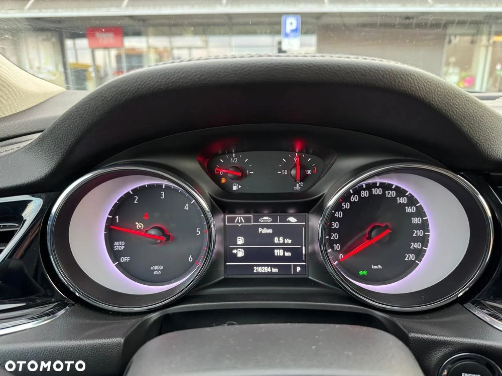 Opel Insignia 1.6 CDTI - 26