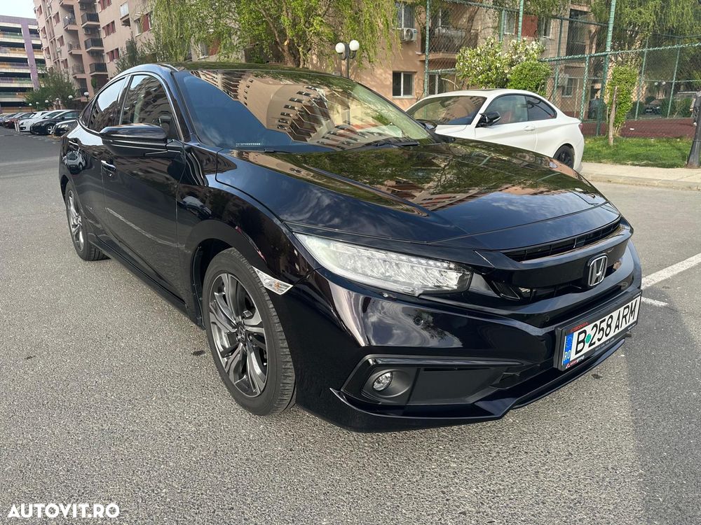 Honda Civic 1.5 VTEC Turbo CVT Executive - 3
