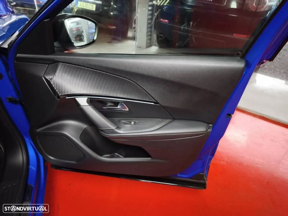 Peugeot e-2008 50 kWh GT Line - 31