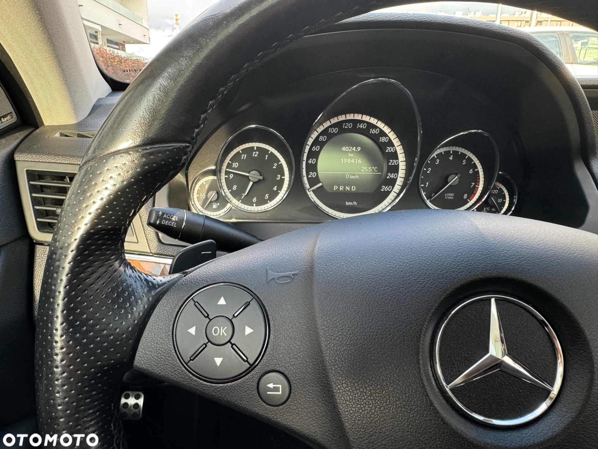 Mercedes-Benz Klasa E 350 Coupe 7G-TRONIC - 27
