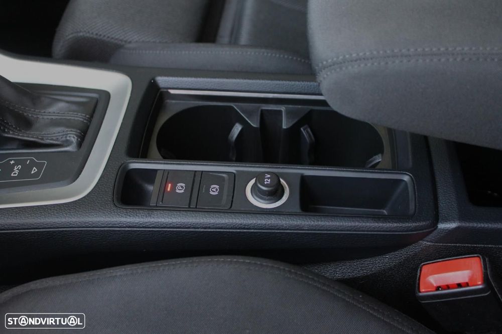 Audi Q3 35 TDI Advanced S tronic - 27