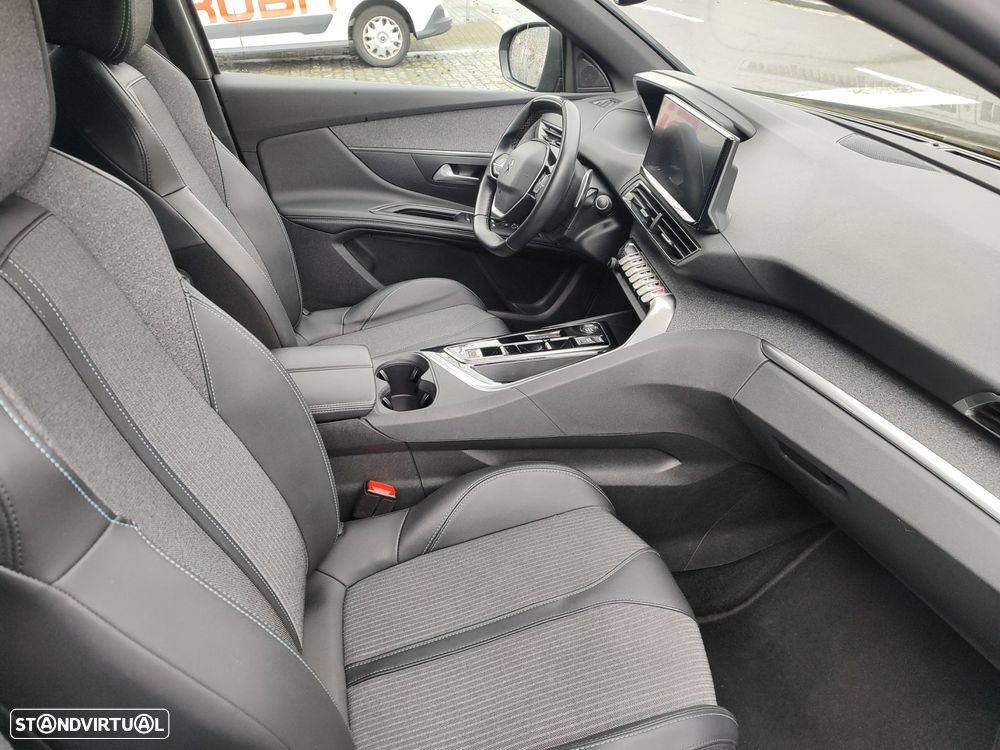 Peugeot 3008 1.5 BlueHDi Allure Pack EAT8 - 22