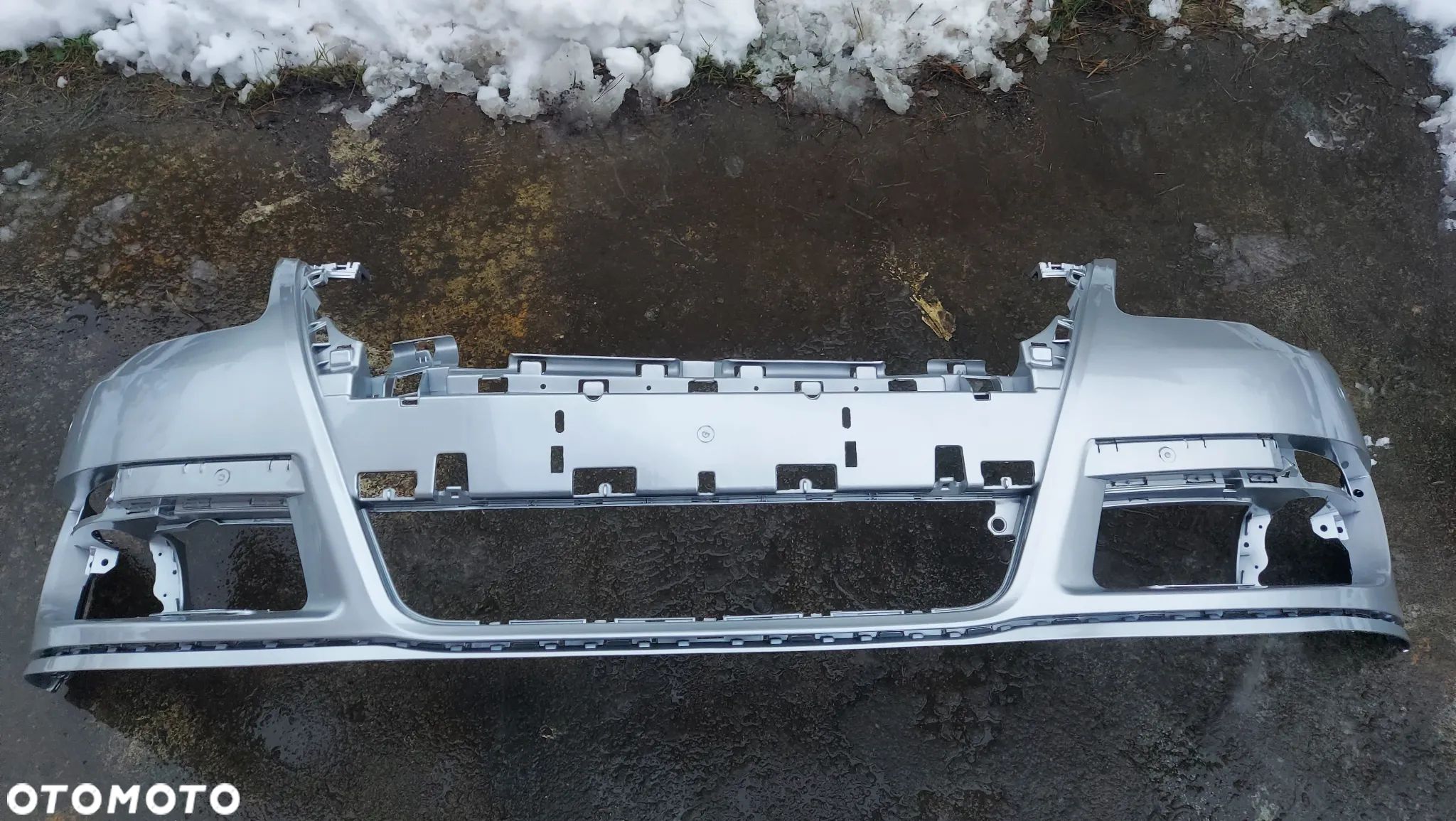 Passat B6 05-10 rok zderzak przedni LA7W  PDC z otworami na czujniki parkowania - 1