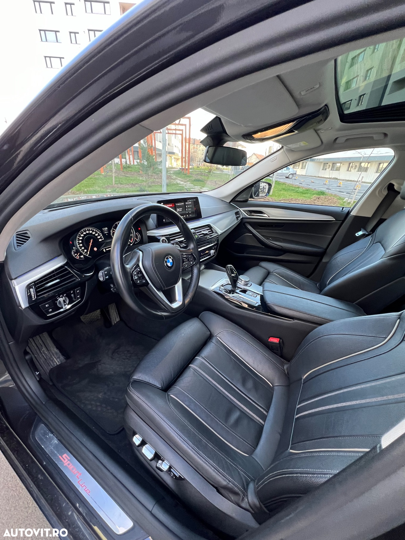 BMW Seria 5 530d xDrive AT - 8