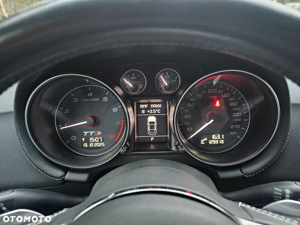 Audi TT S Coupé - 22
