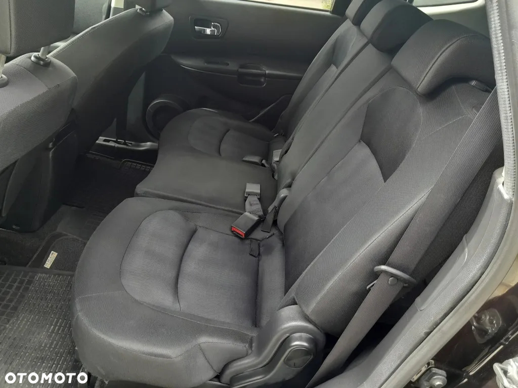 Nissan Qashqai+2 - 5