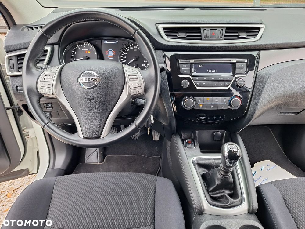 Nissan Qashqai 1.2 DIG-T N-Vision - 19