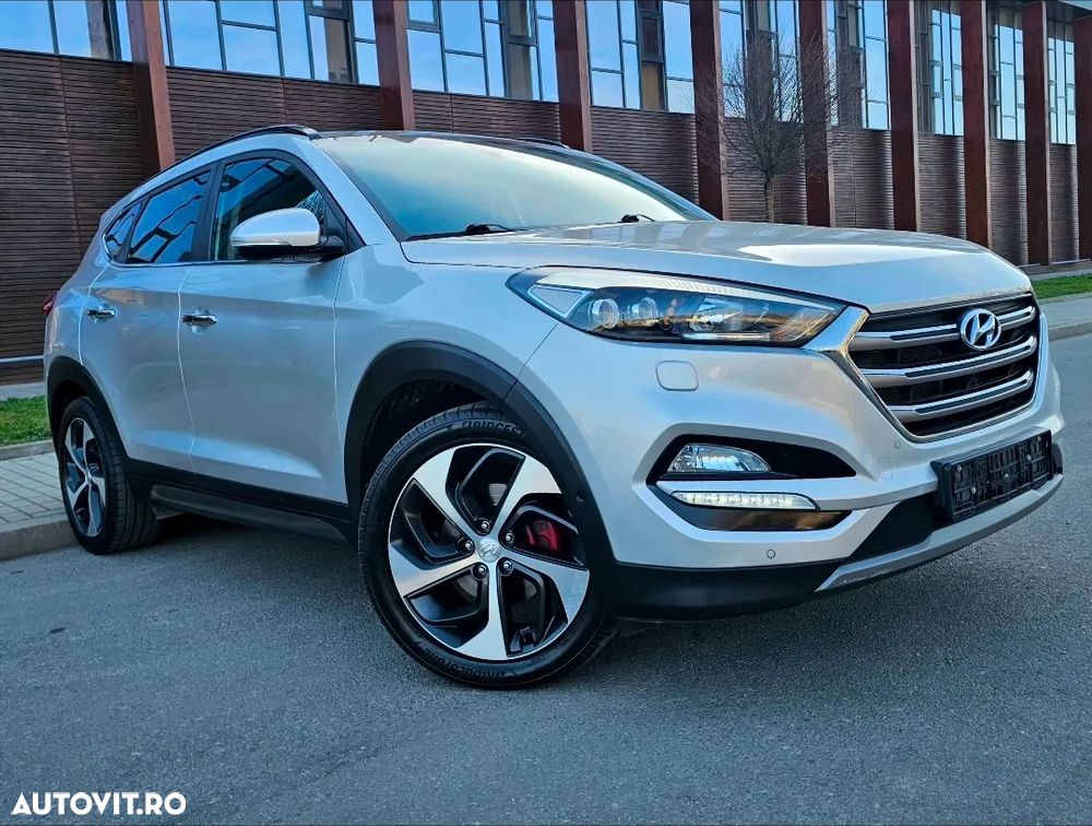 Hyundai Tucson 2.0 CRDI 4WD Automatik Advantage - 24