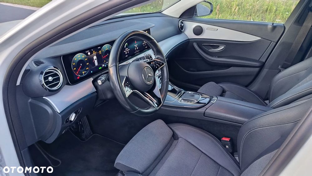 Mercedes-Benz Klasa E 220 d 9G-TRONIC - 8