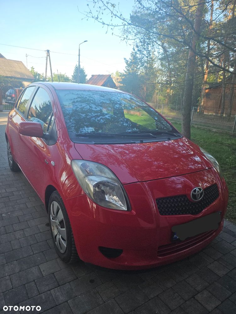 Toyota Yaris 1.4 D-4D Sol - 1