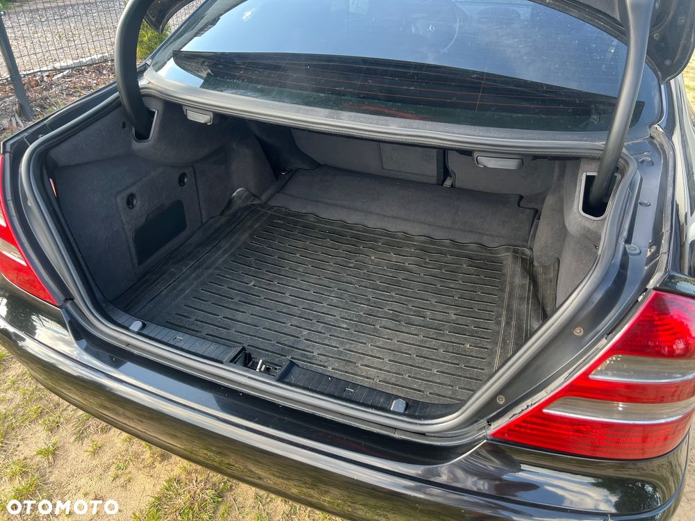 Mercedes-Benz Klasa E 200 CDI Classic - 7