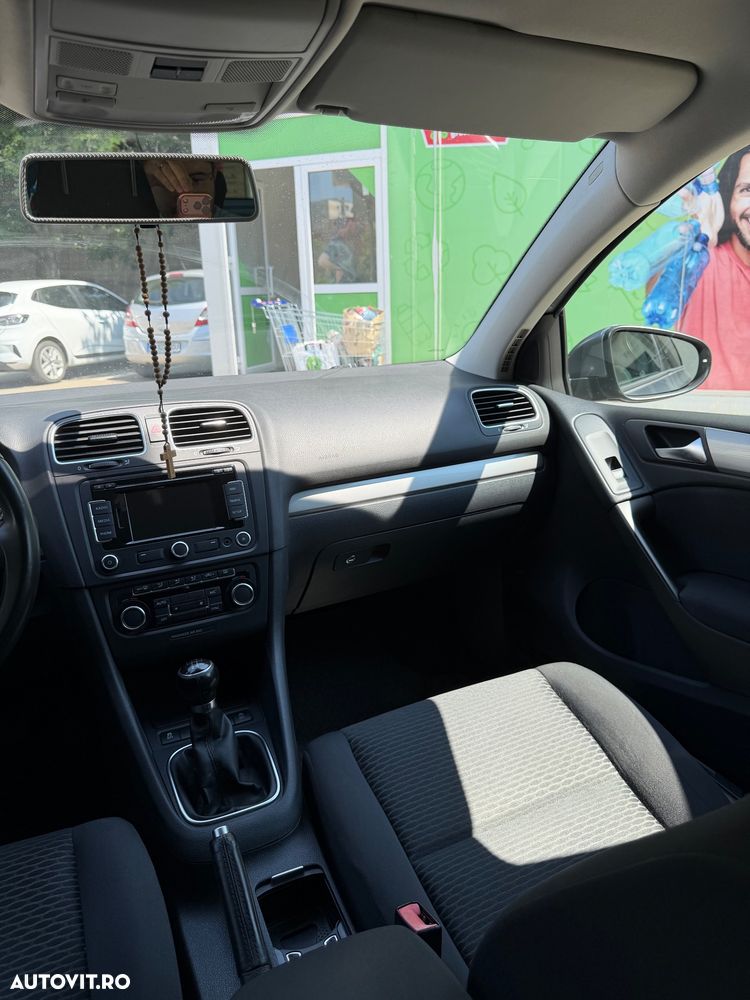 Volkswagen Golf 1.6 TDI BlueMotion Technology Comfortline - 10