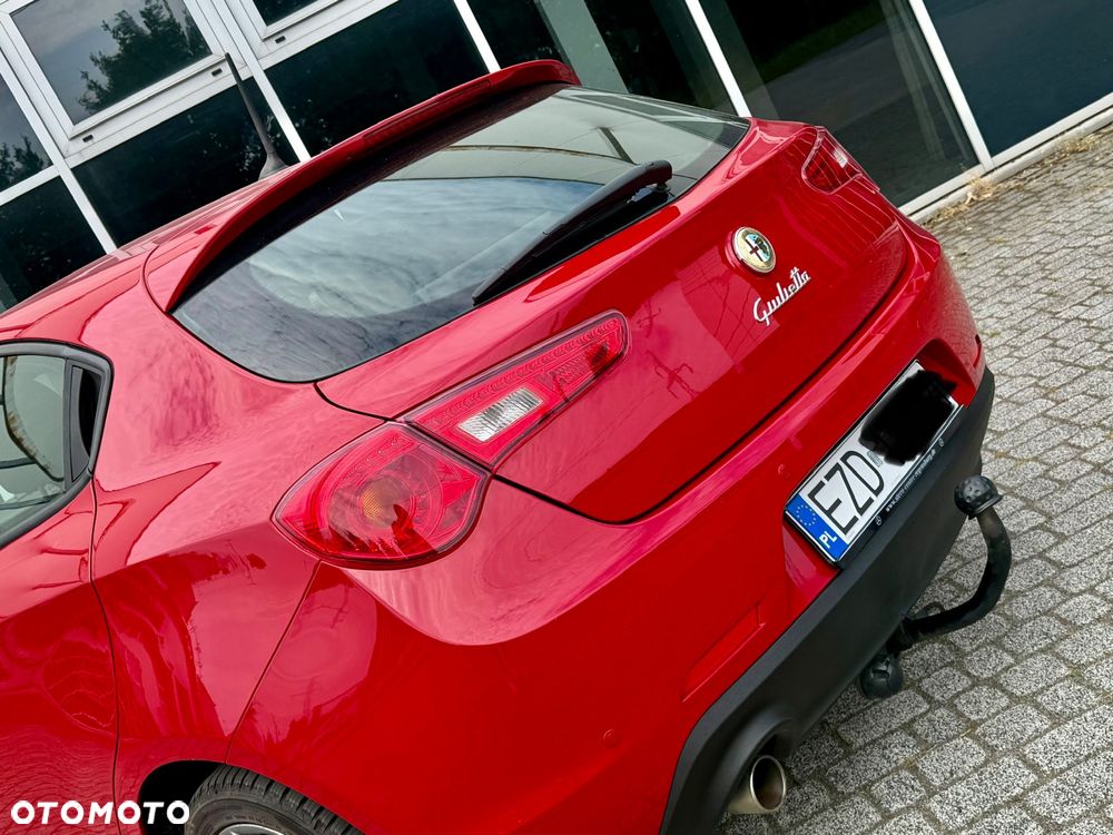 Alfa Romeo Giulietta 1.6 JTDM 16V - 12
