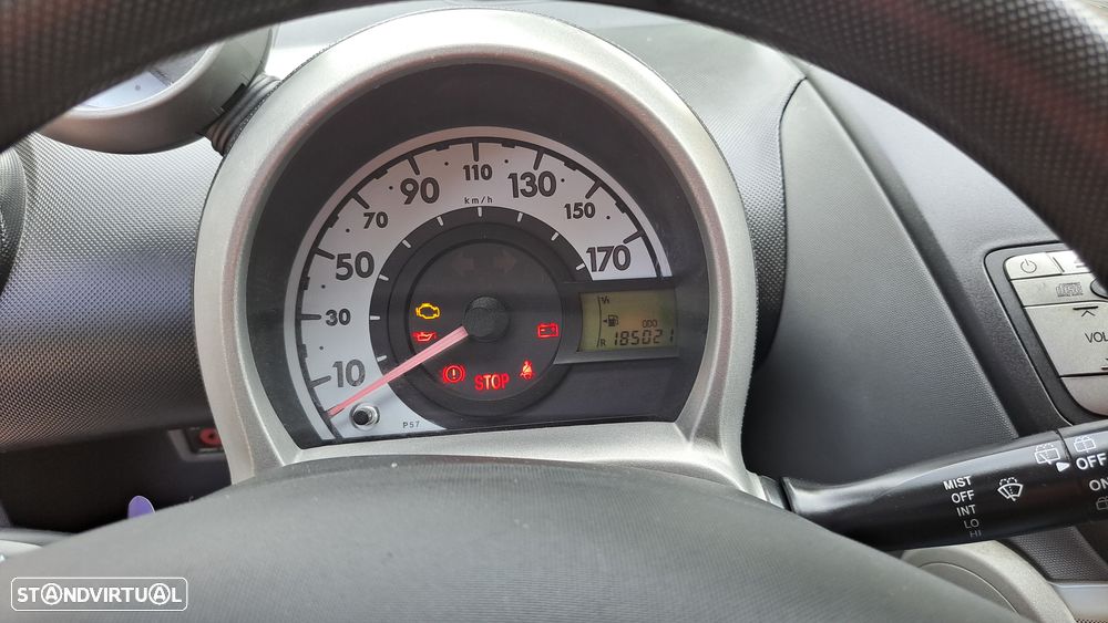 Peugeot 107 1.0 Trendy - 11