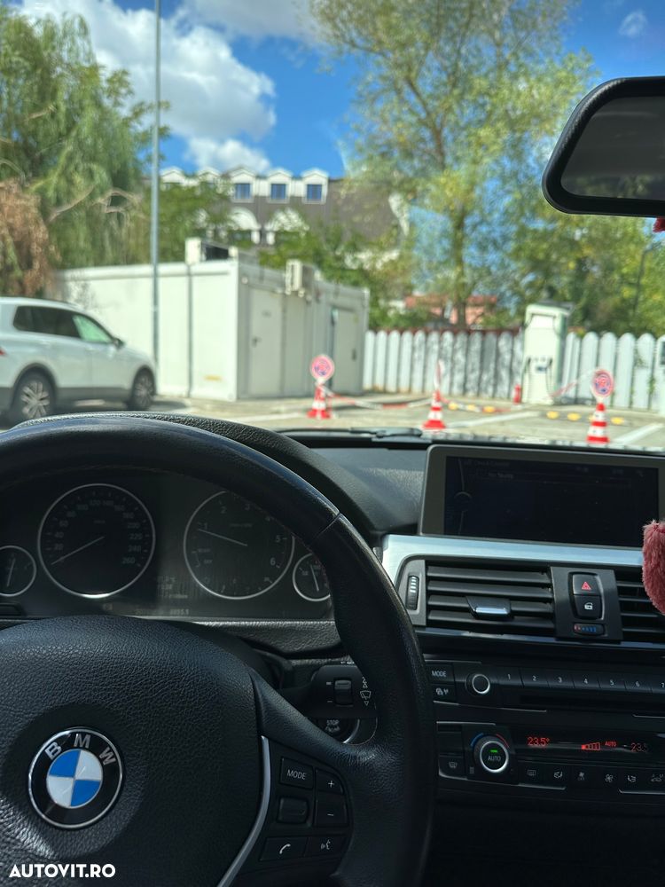 BMW Seria 3 320d Efficient Dynamic Edition Blue Performance Sport Line - 6