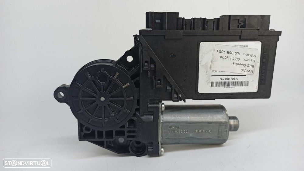 MOTOR ELEVADOR TRASEIRO ESQUERDO VOLKSWAGEN TOUAREG (7LA) TDI R5 - 4