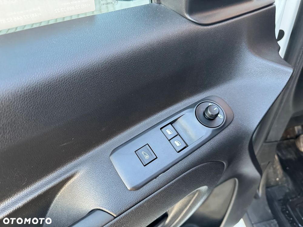 Toyota Proace City - 16