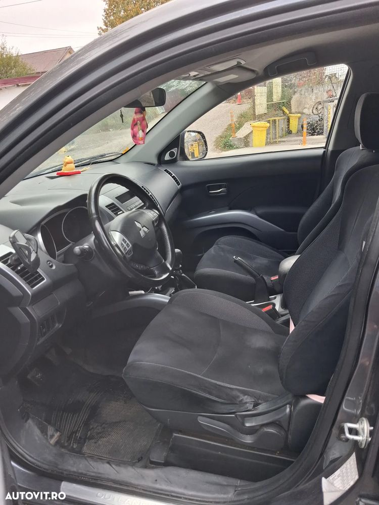 Mitsubishi Outlander 2007 photo 3