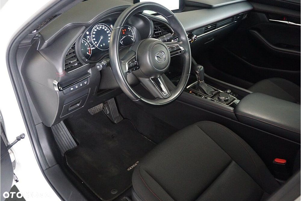 Mazda 3 - 7
