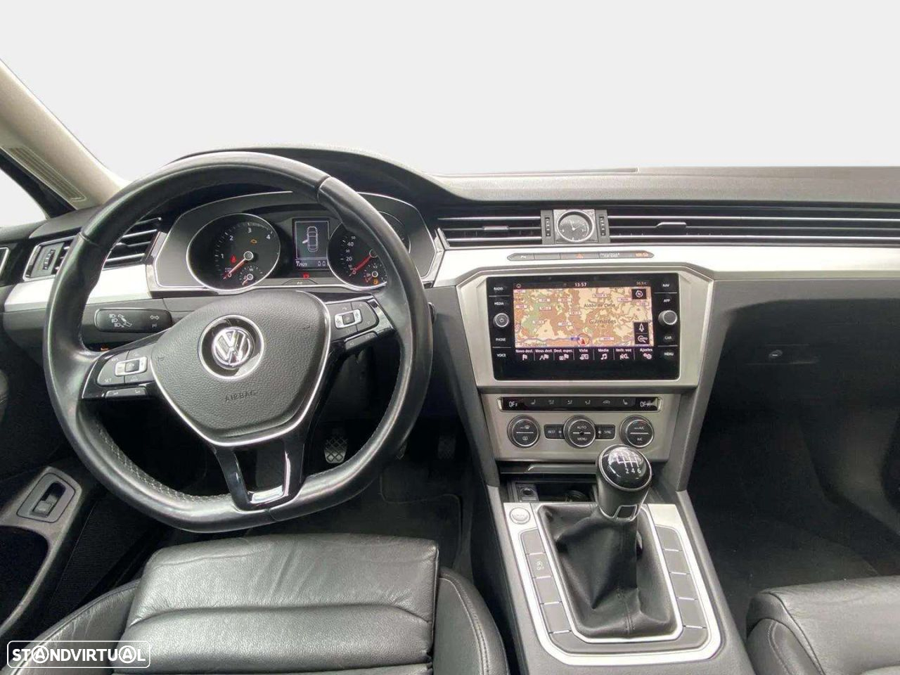 VW Passat 1.6 TDI BlueMotion - 10