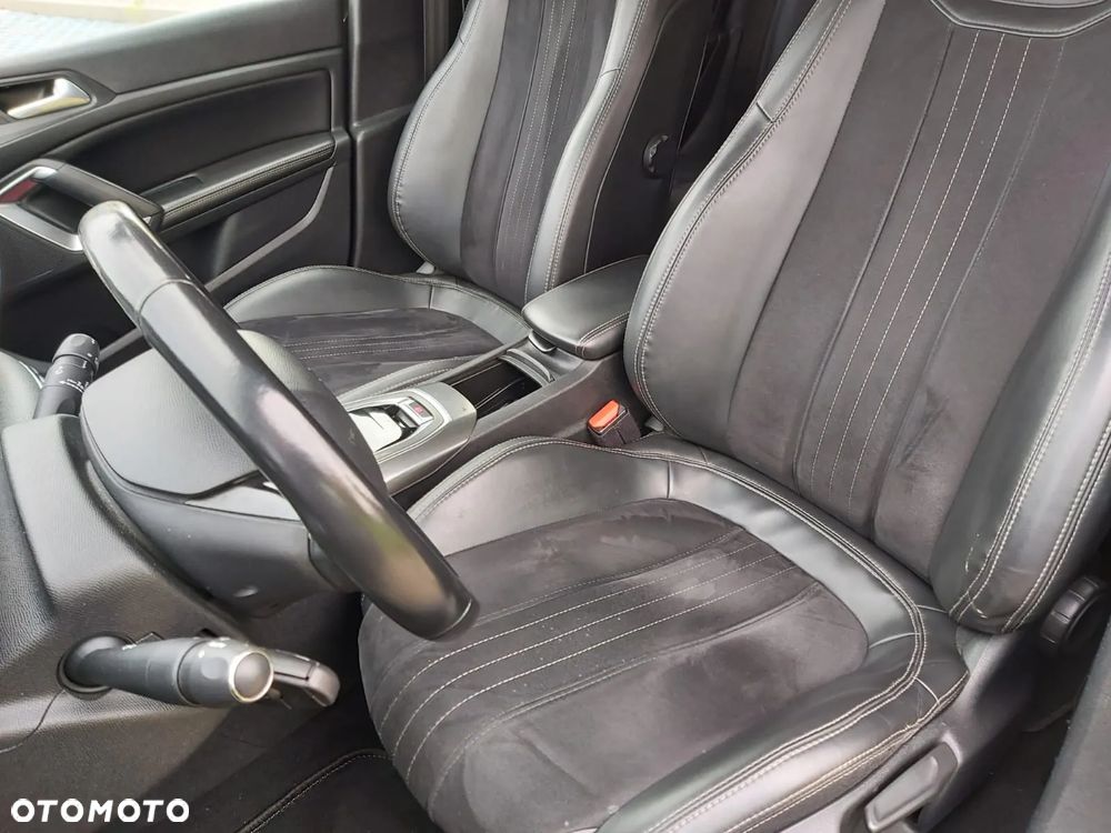 Peugeot 308 1.6 e-HDi Allure S&S - 17