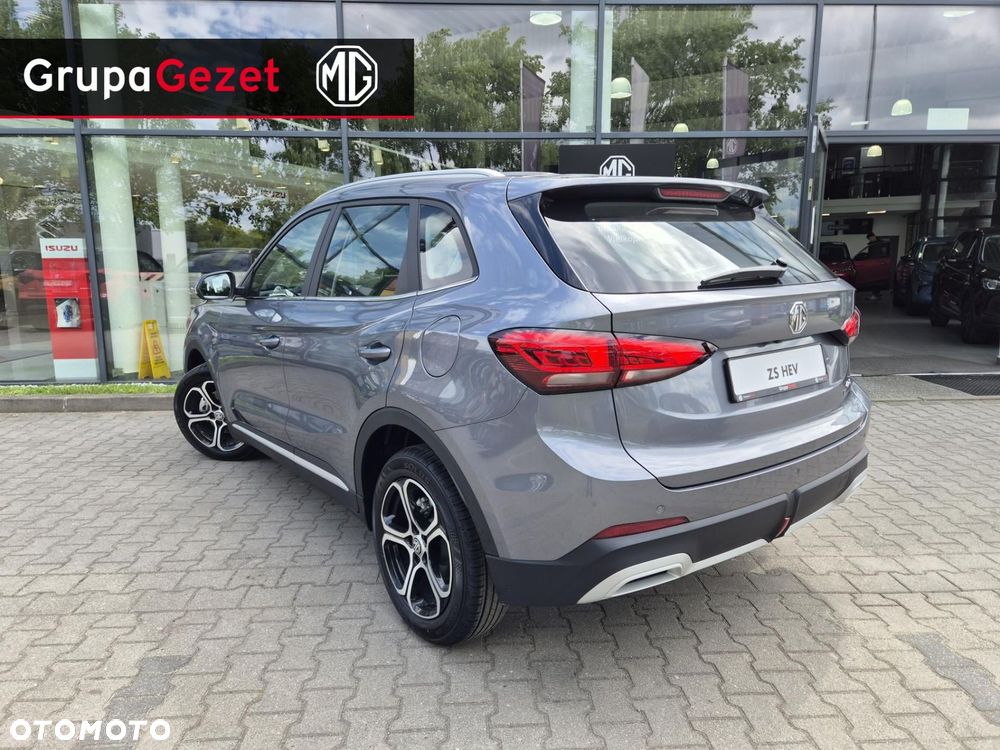 MG ZS - 4