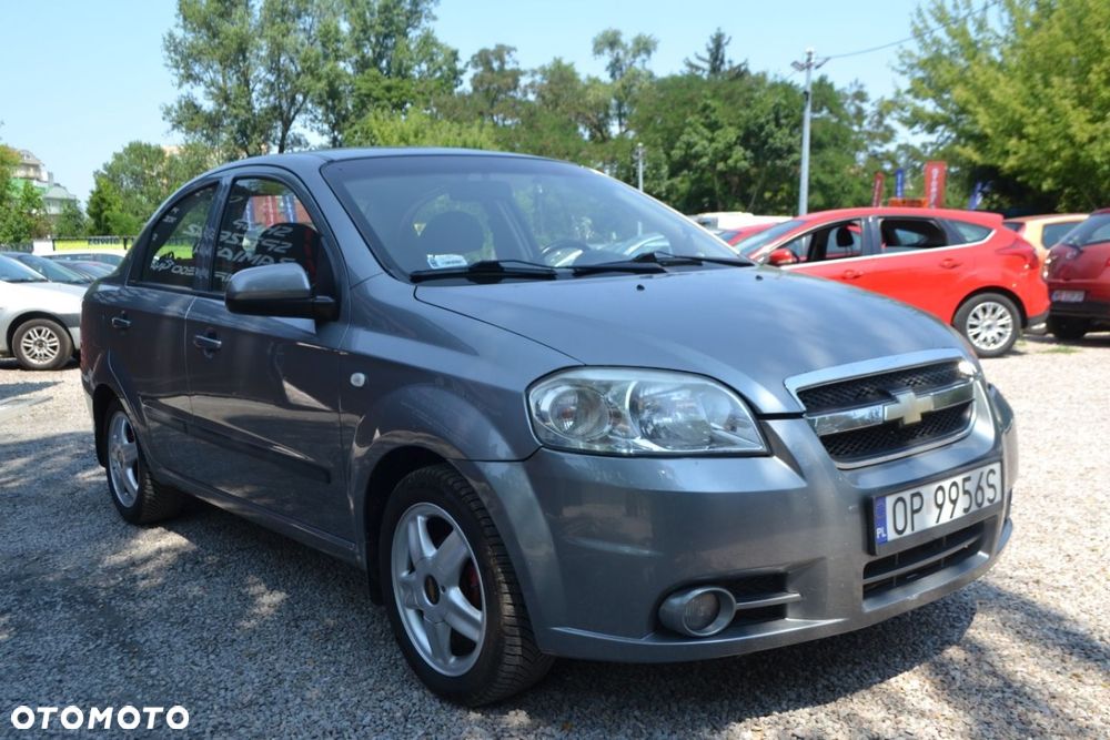 Chevrolet Aveo - 2