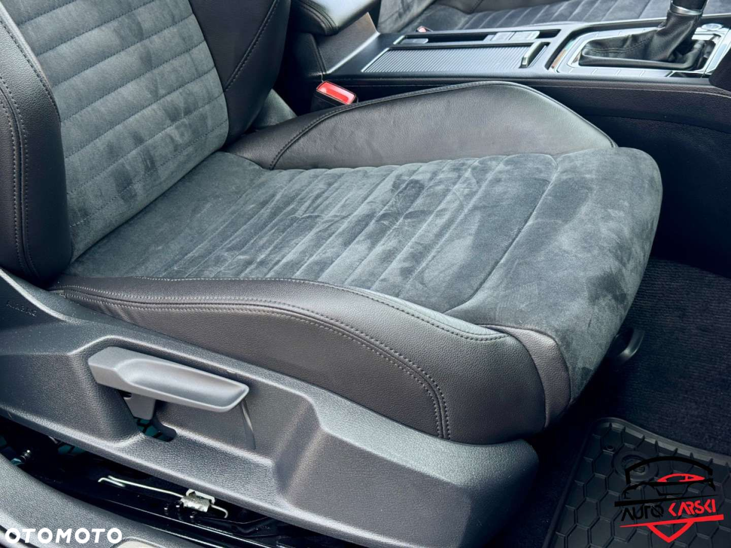 Volkswagen Passat - 32