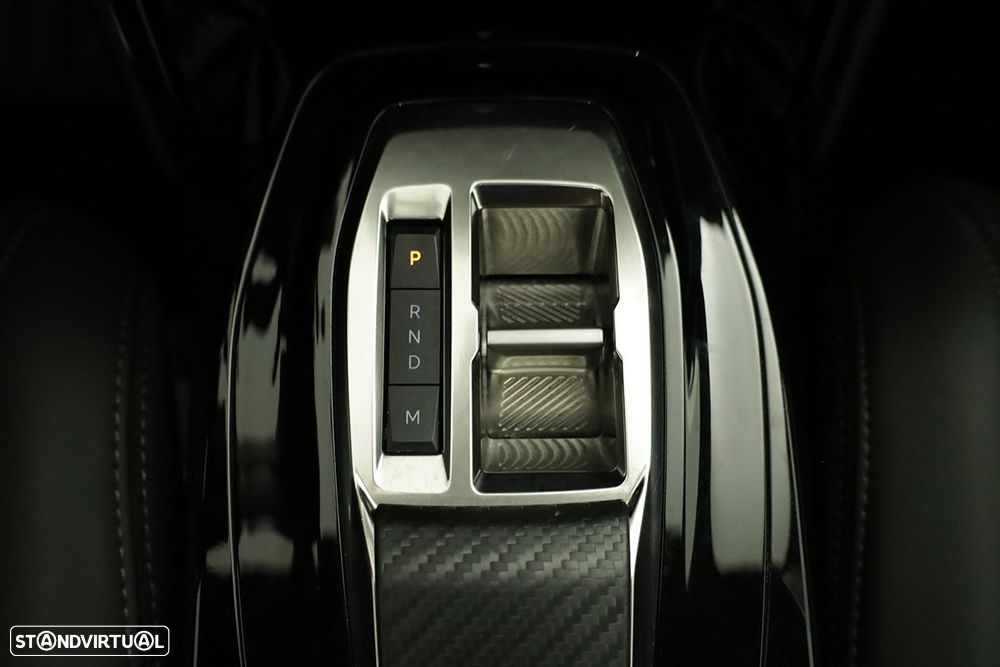 Peugeot 2008 1.2 PureTech GT EAT8 - 14