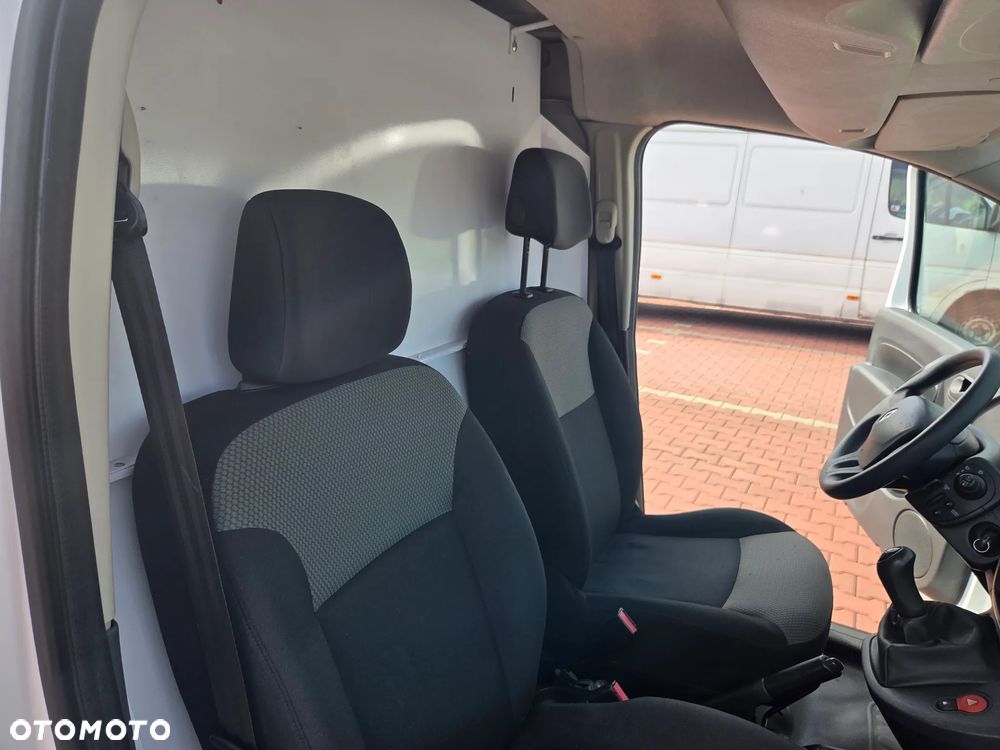 Renault KANGOO - 19