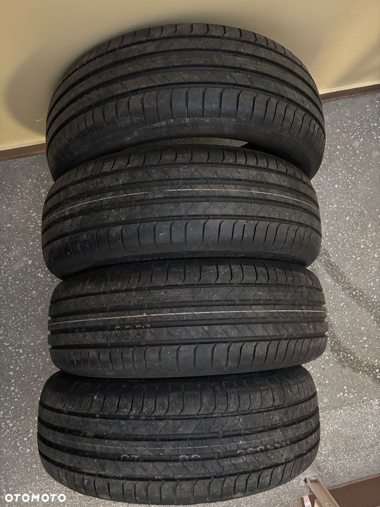 Opony letnie Bridgestone  215/60/R17 NOWE - 2
