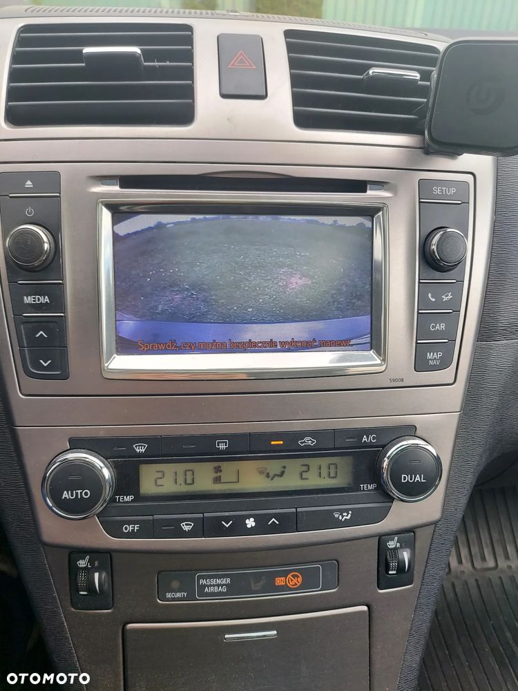 Toyota Avensis 2.0 Prestige MS - 9