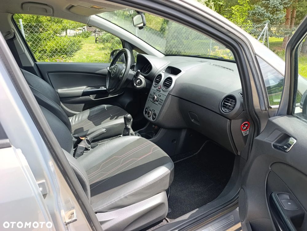 Opel Corsa - 11