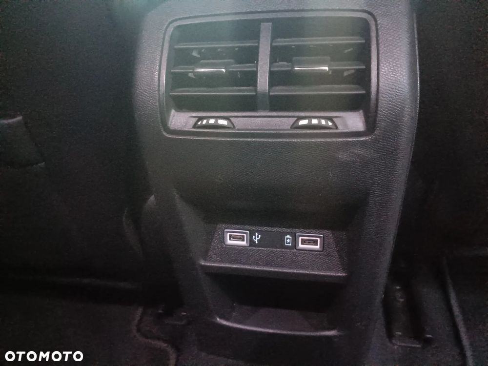 Peugeot 308 1.5 BlueHDi Allure Pack S&S EAT8 - 36