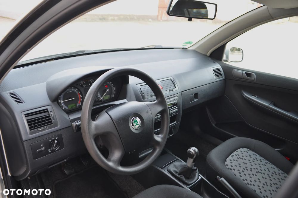Skoda Fabia - 12