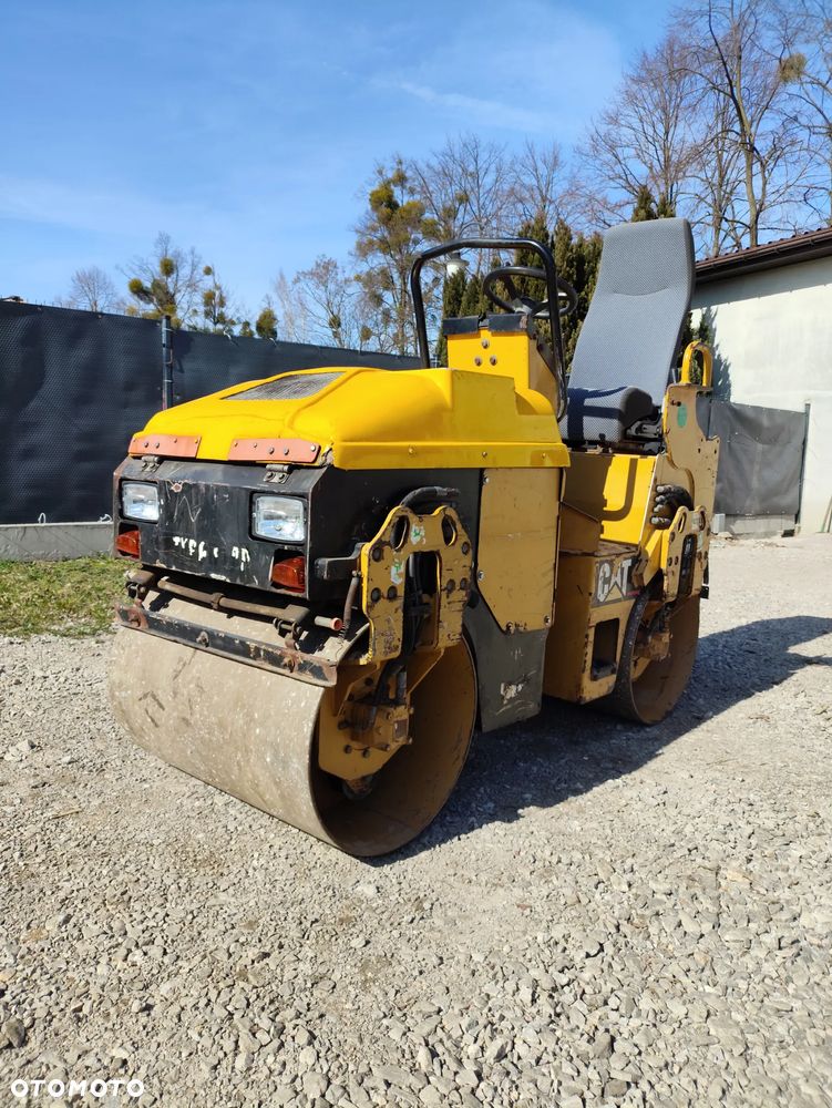 Caterpillar CB-114 - 4