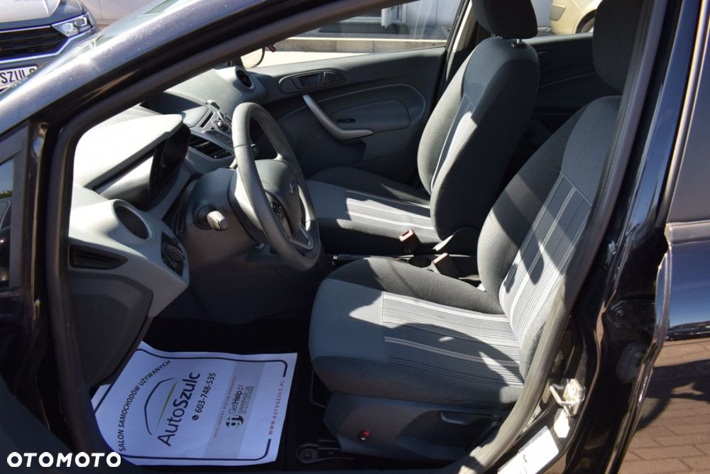Ford Fiesta - 16