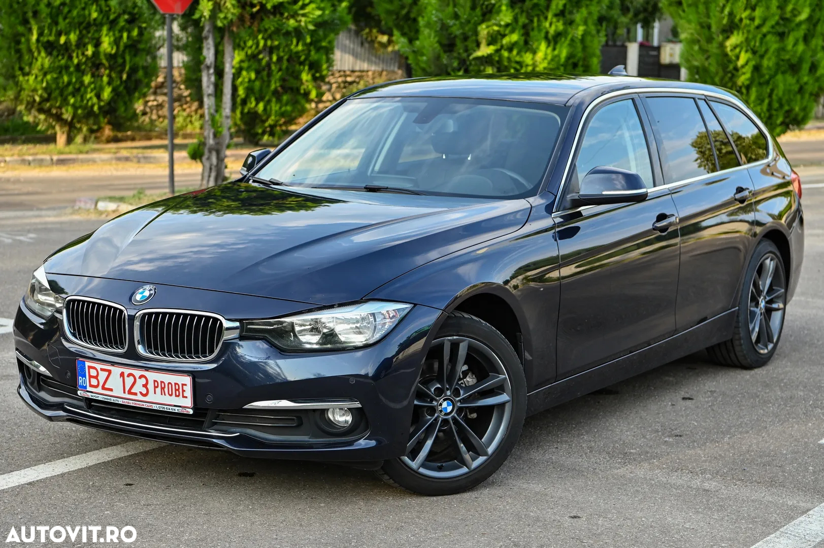 BMW Seria 3 318d Touring Luxury Line - 26