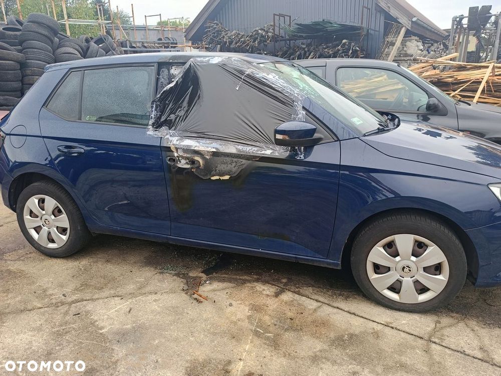 SKODA FABIA III HB PRÓG SŁUPEK LEWY PRAWY - 2