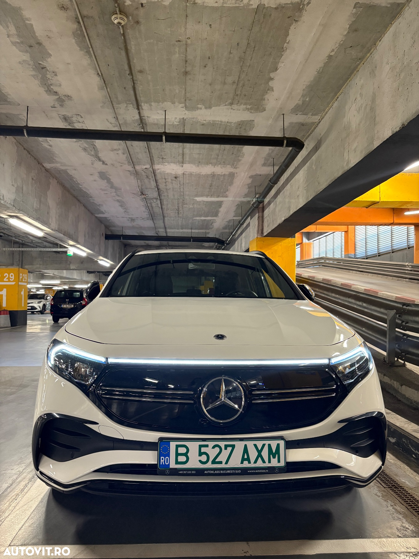 Mercedes-Benz EQA 250 - 5